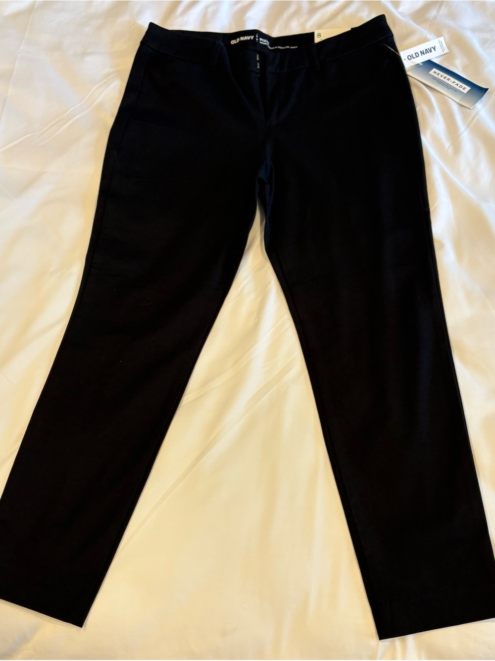 Women’s Old Navy Black Cropped Ponte Pants